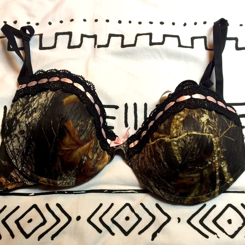 Wilderness dreams camo bra